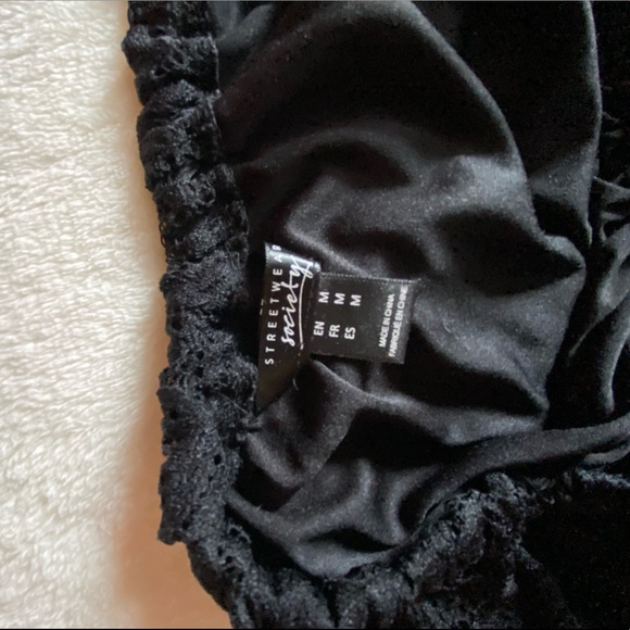 Black Lace Crop Top - Picture 3 of 3